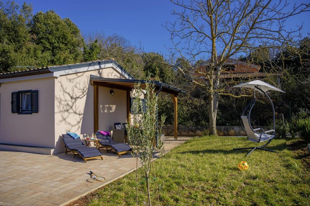 Modean In Pula - Haus Fuer 2-3 Personen Villa Exterior photo