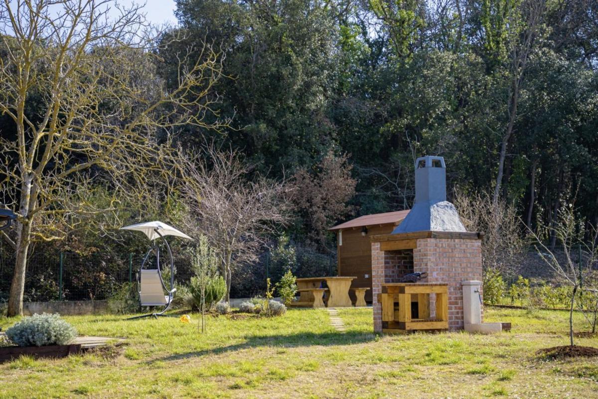 Modean In Pula - Haus Fuer 2-3 Personen Villa Exterior photo