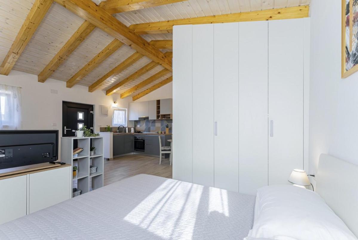 Modean In Pula - Haus Fuer 2-3 Personen Villa Exterior photo